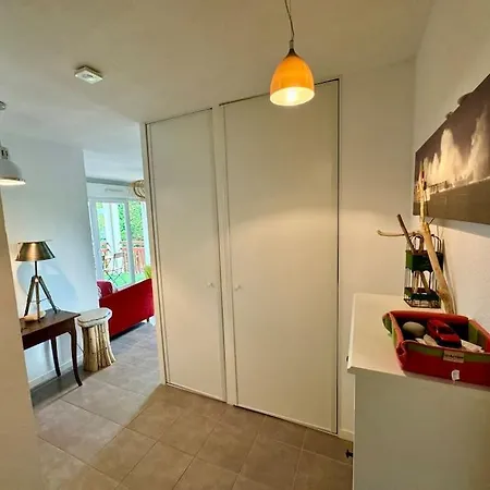 Grand - Piscine - Plage- Terrasse Apartament