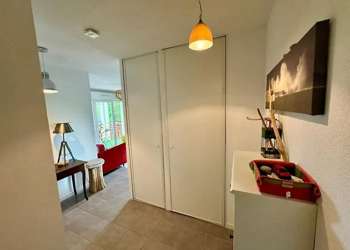 Grand - Piscine - Plage- Terrasse Apartment